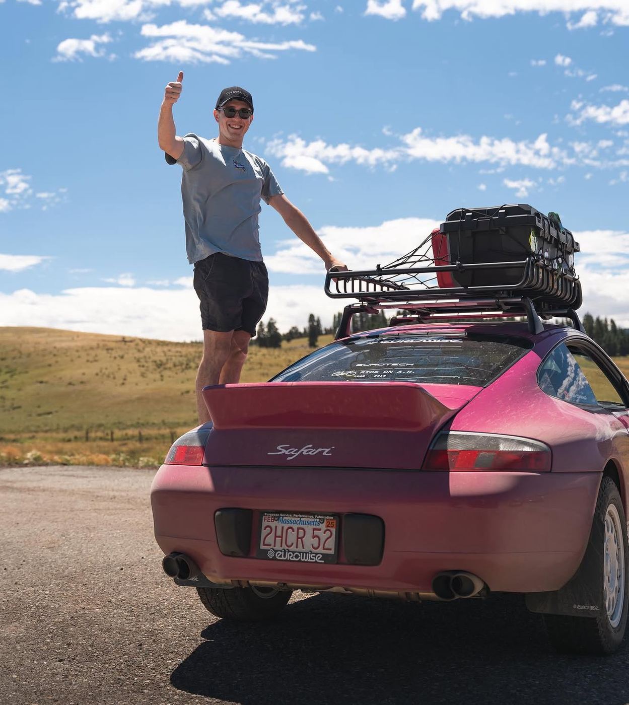Captain Crankshaft standing on his Safari 911 project